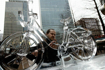 Hire / Book ice designs live ice carving