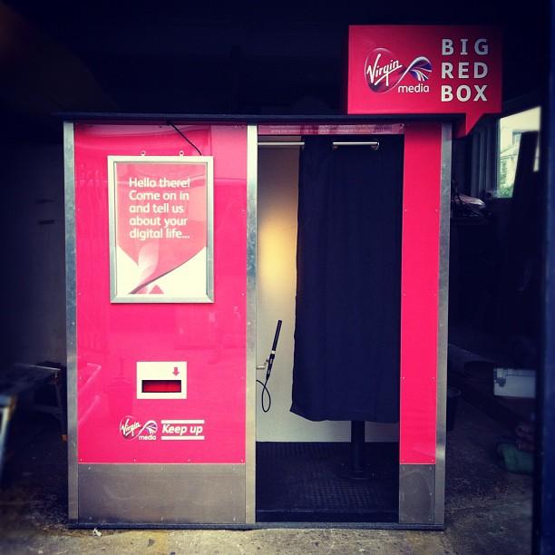 booking agent for vinatge photo booth