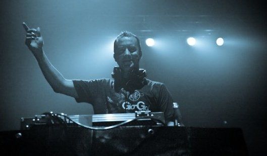 Booking agent for dan hayes