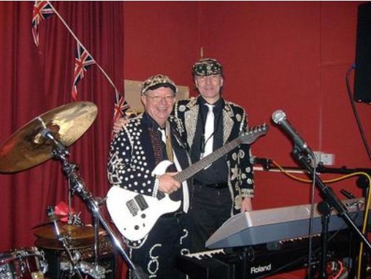 Booking agent for 1940s party function band