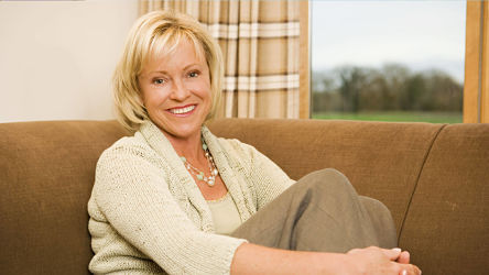 Booking agent for Sue Barker - Awards Host Presenter ...