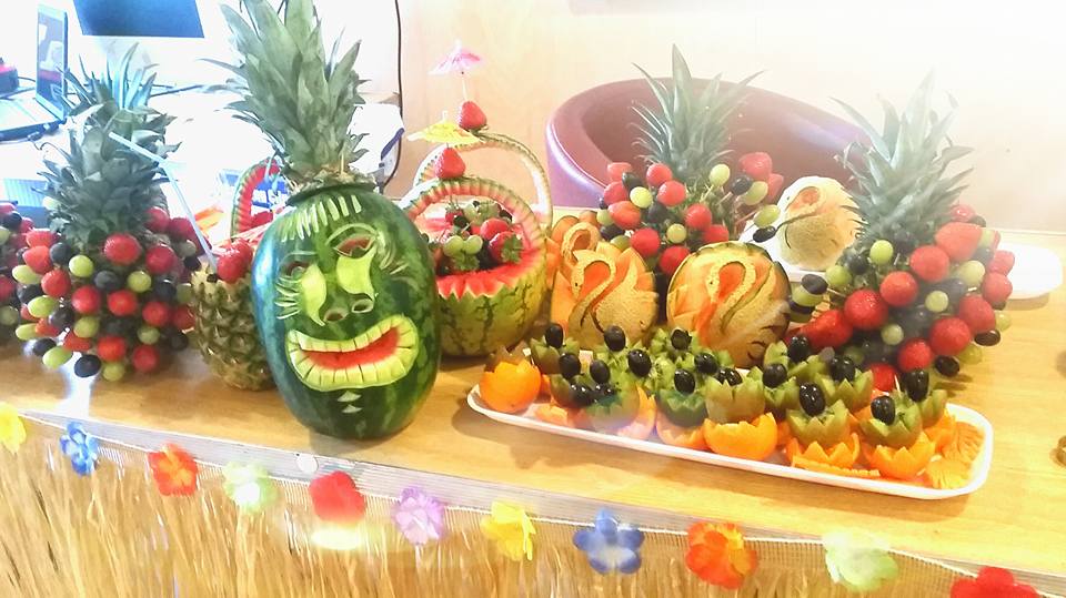 Booking agent for live fruit vegetable carving food Booking agent for live fruit vegetable carving food