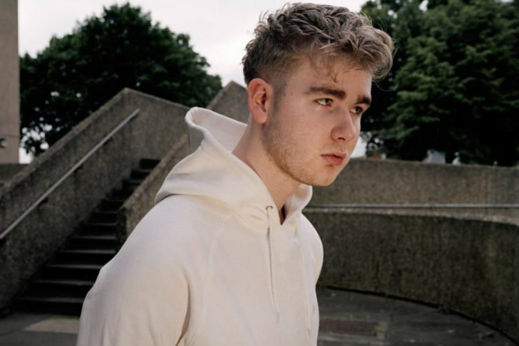 mura masa booking agent mura masa dj contraband mura masa booking agent mura masa dj contraband
